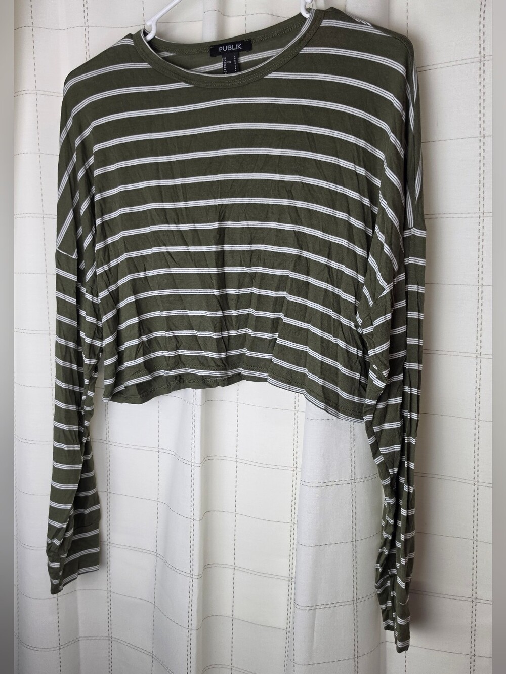 Publik Long Sleeve Crop Tee